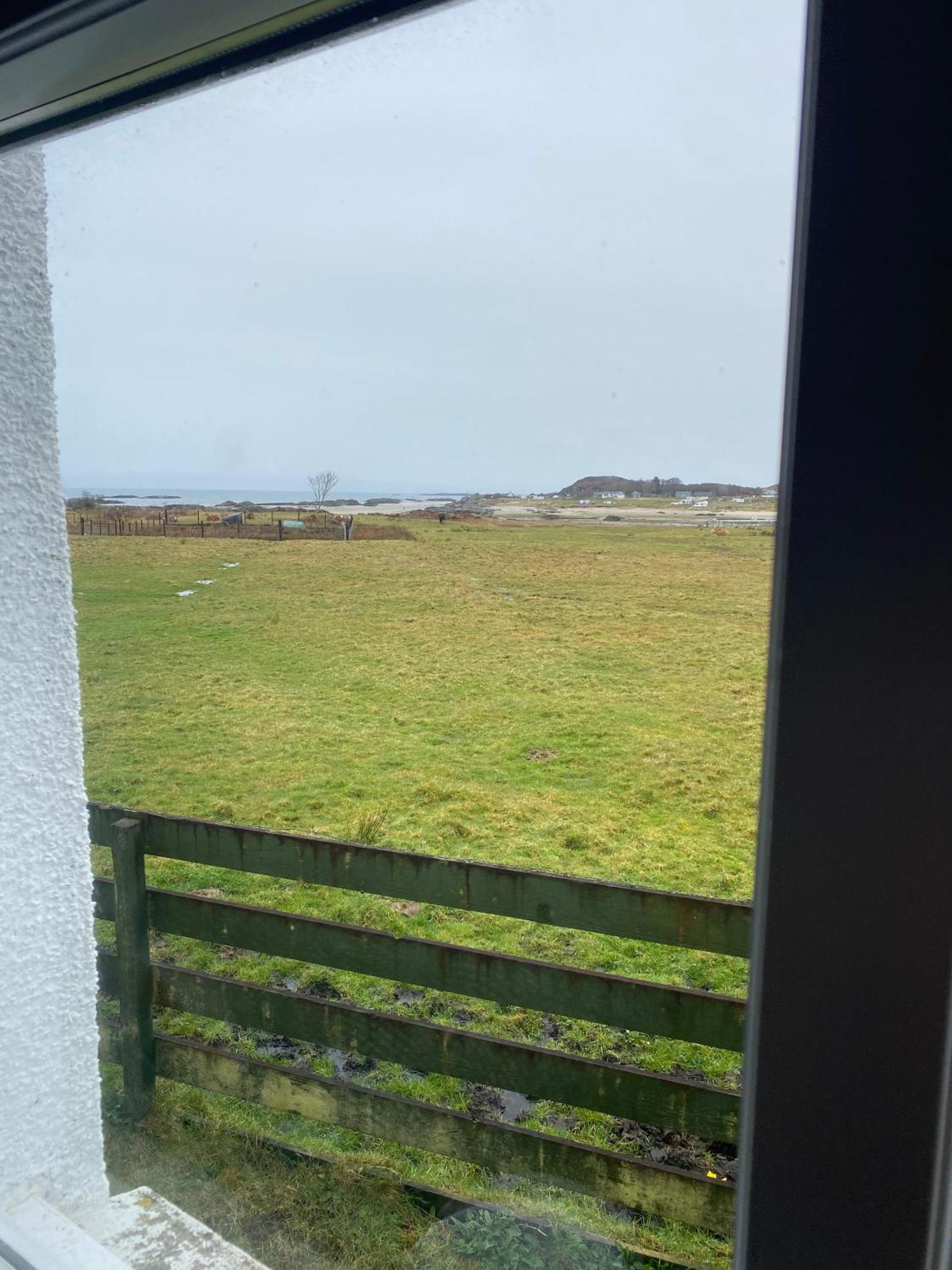 The Sheiling Holiday Home With Gorgeous Views Over The Isles 아리사이그 외부 사진